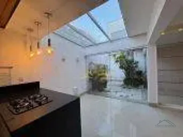 Casa com 300m² 3 quartos e 5 banheiros, à venda, no bairro Vila Oliveira em Mogi das Cruzes