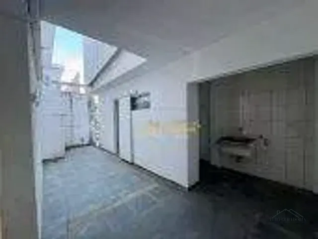 Casa com 300m² 3 quartos e 5 banheiros, à venda, no bairro Vila Oliveira em Mogi das Cruzes