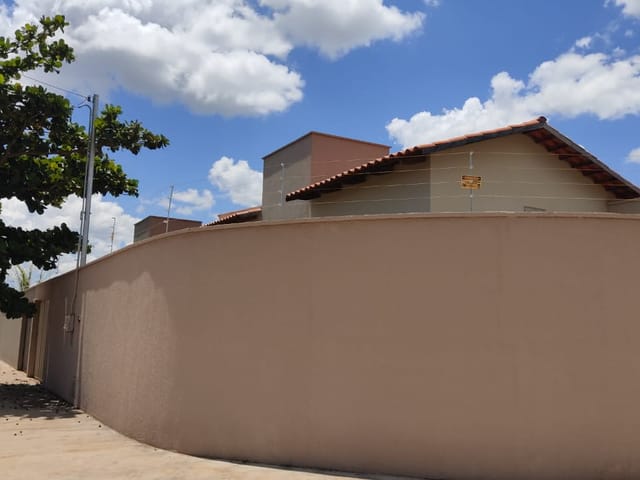 Casa com 255m² 3 quartos e 2 banheiros, à venda, no bairro Residencial Tempo Novo em Goiânia