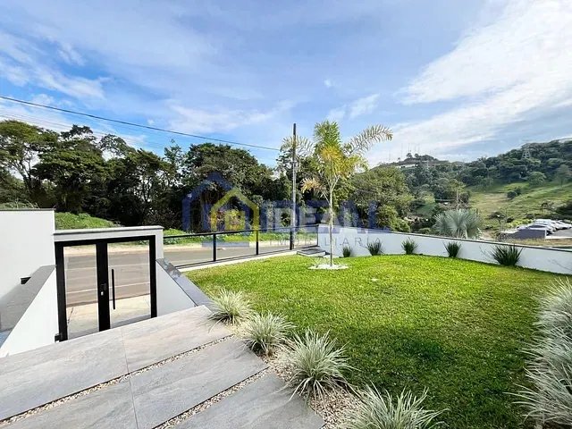Casa com 298m² 3 quartos e 2 banheiros, à venda, no bairro Jardim em Concórdia