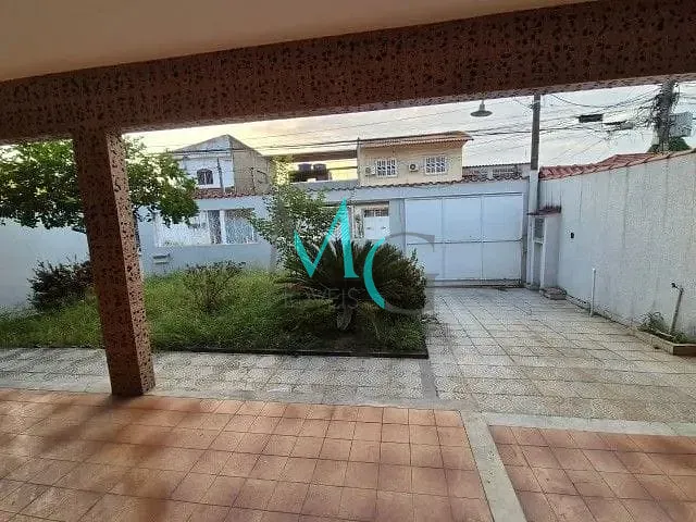 Casa com 402m² 5 quartos e 2 banheiros, à venda, no bairro Campo Grande em Rio de Janeiro