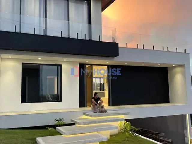 Casa 4 quartos e 5 banheiros, à venda, no bairro Nossa Senhora da Vitória em Ilhéus