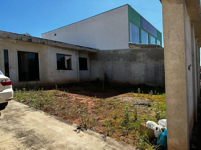 Casa com 216m² 3 quartos e 2 banheiros, à venda, no bairro Eucaliptos em Fazenda Rio Grande