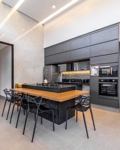 Casa com 434m² 4 quartos e 2 banheiros, à venda, no bairro Cidade Vera Cruz em Aparecida de Goiânia