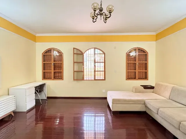 Casa 5 quartos e 5 banheiros, à venda, no bairro Sobradinho em Brasília