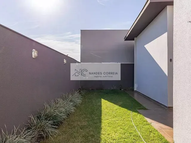 Casa com 500m² 4 quartos e 5 banheiros, à venda, no bairro Recanto do Salto em Londrina
