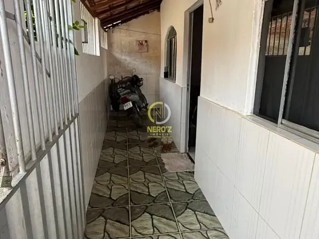 Casa 2 quartos e 1 banheiro, à venda, no bairro Serapiao em Dom Cavati