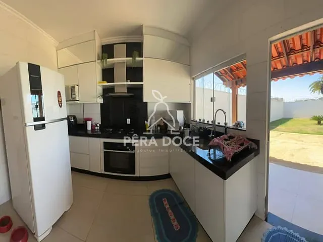 Casa 2 quartos e 1 banheiro, à venda, no bairro Jardim Maracanã em Uberaba