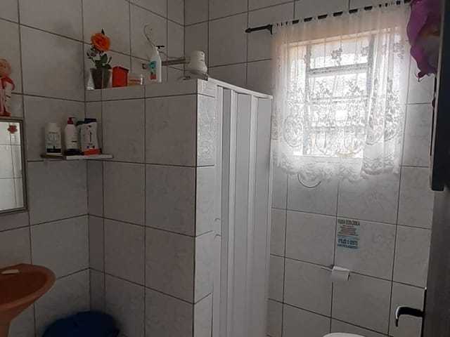 Casa com 200m² 2 quartos e 1 banheiro, à venda, no bairro Caminho de Búzios em Cabo Frio
