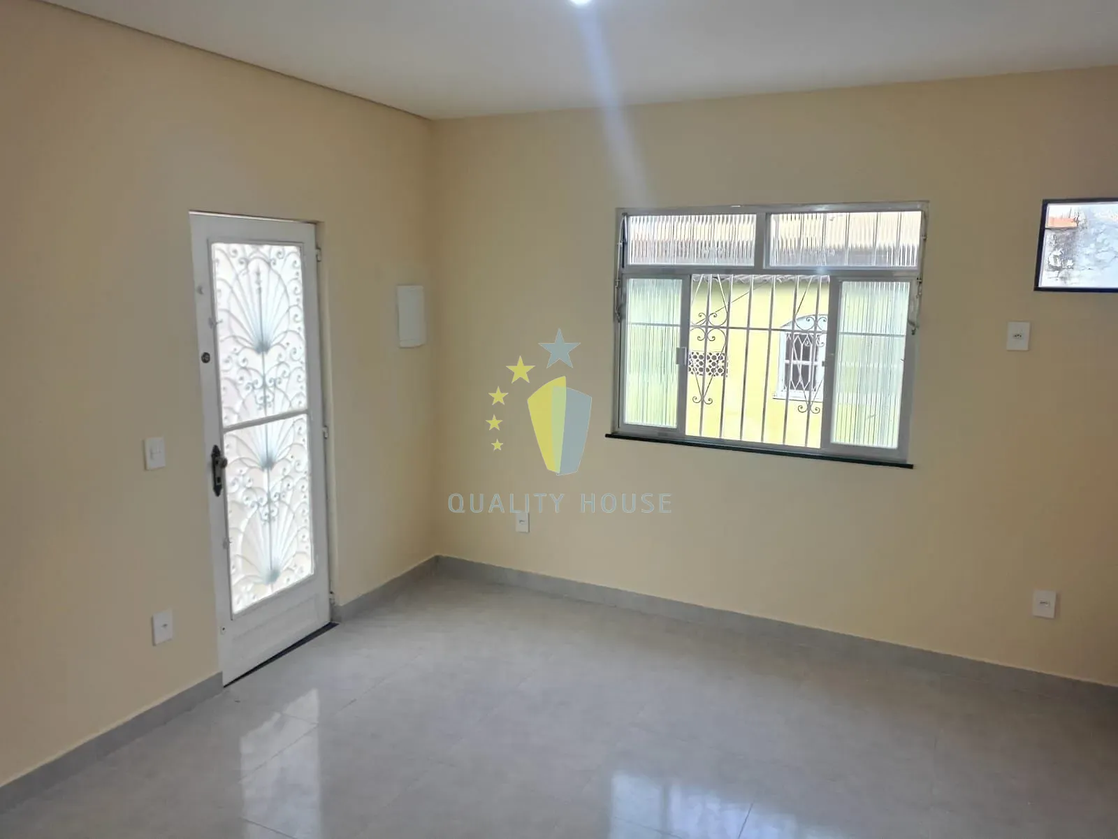 Casa, 2 quartos, 65 m² - Foto 1