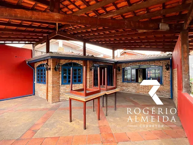 Casa para alugar, no bairro Centro em Mairiporã