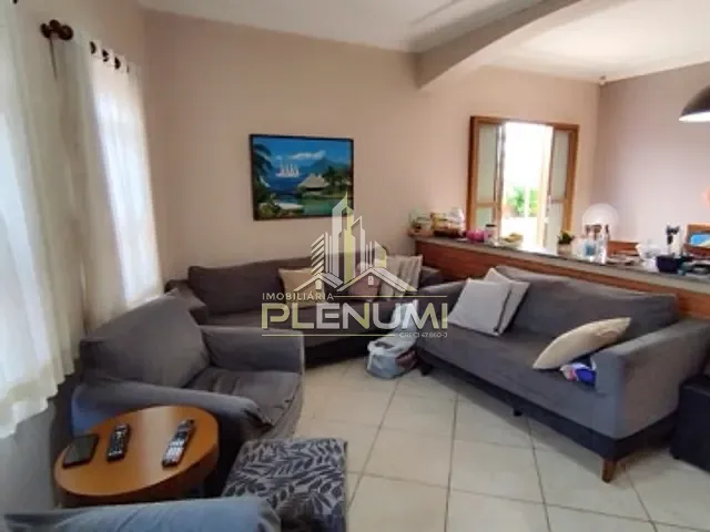 Casa com 308m² 3 quartos e 3 banheiros, à venda, no bairro Cidade Claret em Rio Claro
