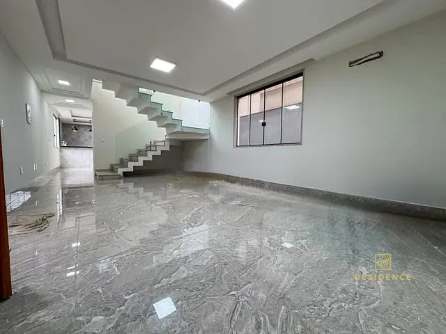 Casa 3 quartos e 3 banheiros, à venda, no bairro Jardim Belvedere em Volta Redonda