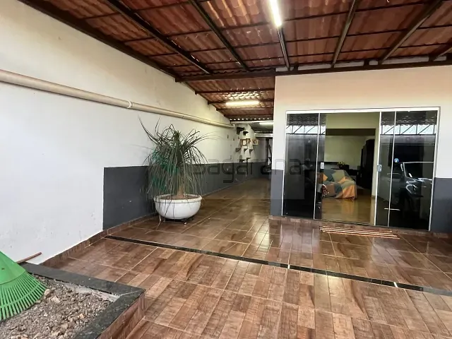 Casa 3 quartos e 3 banheiros, à venda, no bairro Santo Antônio em Patrocínio