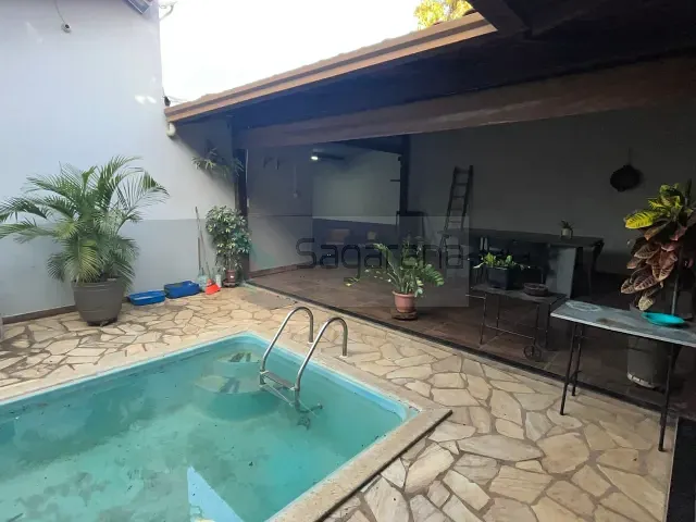 Casa 3 quartos e 3 banheiros, à venda, no bairro Santo Antônio em Patrocínio