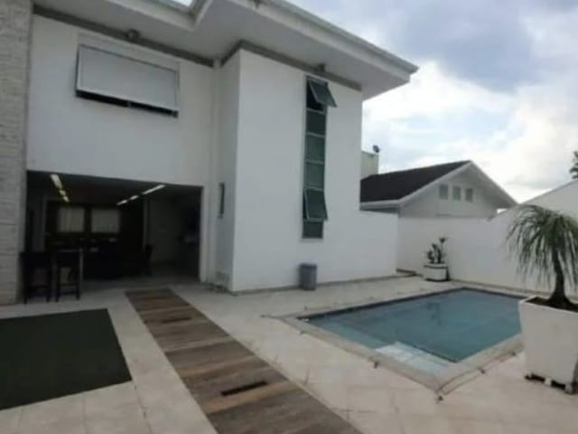 Casa 4 quartos e 5 banheiros, para alugar, no bairro Paquetá em Belo Horizonte
