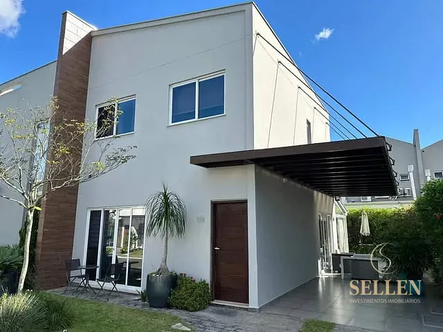 Casa com 275m² 3 quartos e 3 banheiros, à venda, no bairro São Judas Tadeu em Balneário Camboriú