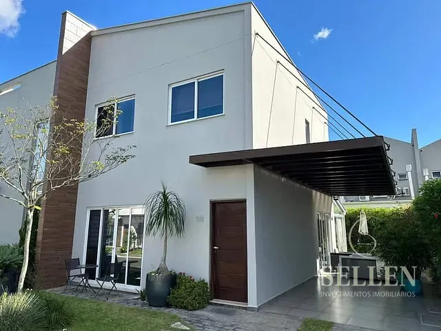 Casa com 275m² 3 quartos e 3 banheiros, à venda, no bairro São Judas Tadeu em Balneário Camboriú