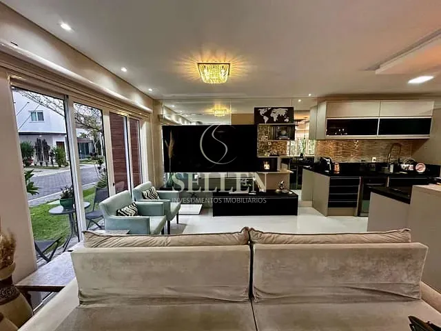 Casa com 275m² 3 quartos e 3 banheiros, à venda, no bairro São Judas Tadeu em Balneário Camboriú