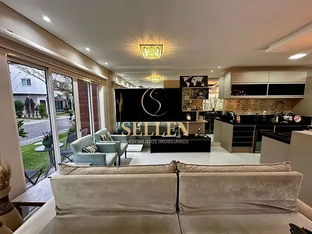 Casa com 275m² 3 quartos e 3 banheiros, à venda, no bairro São Judas Tadeu em Balneário Camboriú