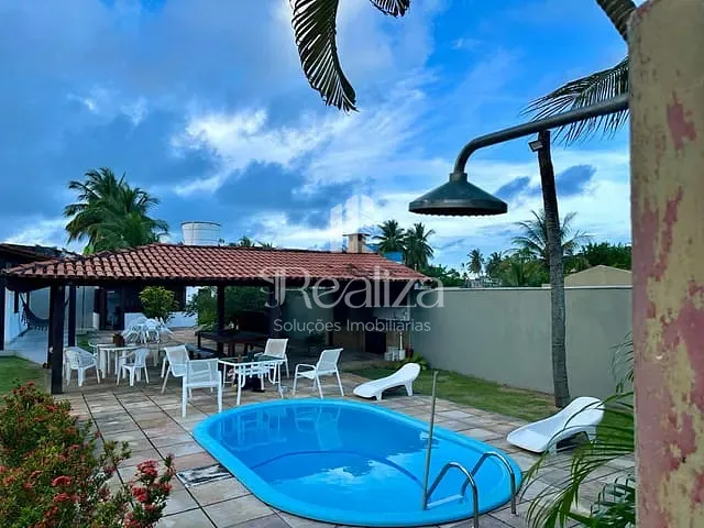 Casa com 1360m² 4 quartos e 4 banheiros, à venda, no bairro Olivença em Ilhéus