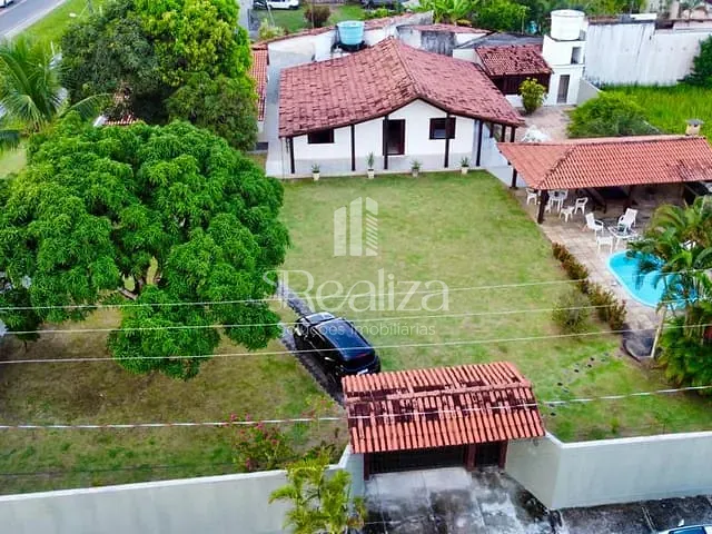 Casa com 1360m² 4 quartos e 4 banheiros, à venda, no bairro Olivença em Ilhéus