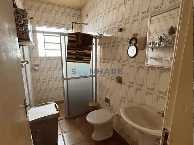 Casa com 265m² 2 quartos e 2 banheiros, à venda, no bairro Centro em Tomazina