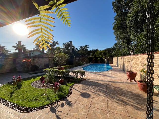 Foto do Casa - Casa de Praia em condomínio Balneário Tropical para Venda em São Sebastião, Boracéia, 3 dormitórios, 1 suíte, 4 banheiros, 3 vagas | Tamara Velloso Corretora de Imóveis