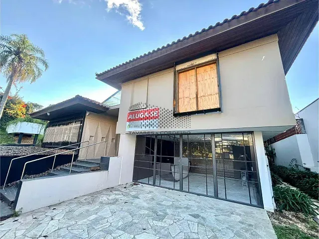 Casa com 526m², para alugar, no bairro Batel em Curitiba
