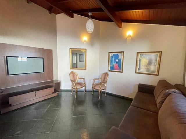 Casa com 497m² 5 quartos e 5 banheiros, à venda, no bairro Jardim Vila Boa em Goiânia
