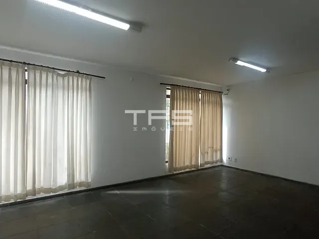 Casa com 253m² 3 quartos e 2 banheiros, à venda, no bairro Jardim Santa Cruz em Taubaté