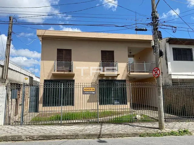 Casa com 253m² 3 quartos e 2 banheiros, à venda, no bairro Jardim Santa Cruz em Taubaté