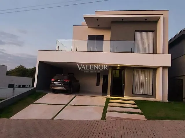 Casa com 300m² 3 quartos e 4 banheiros, à venda, no bairro Jardim Celeste em Jundiaí
