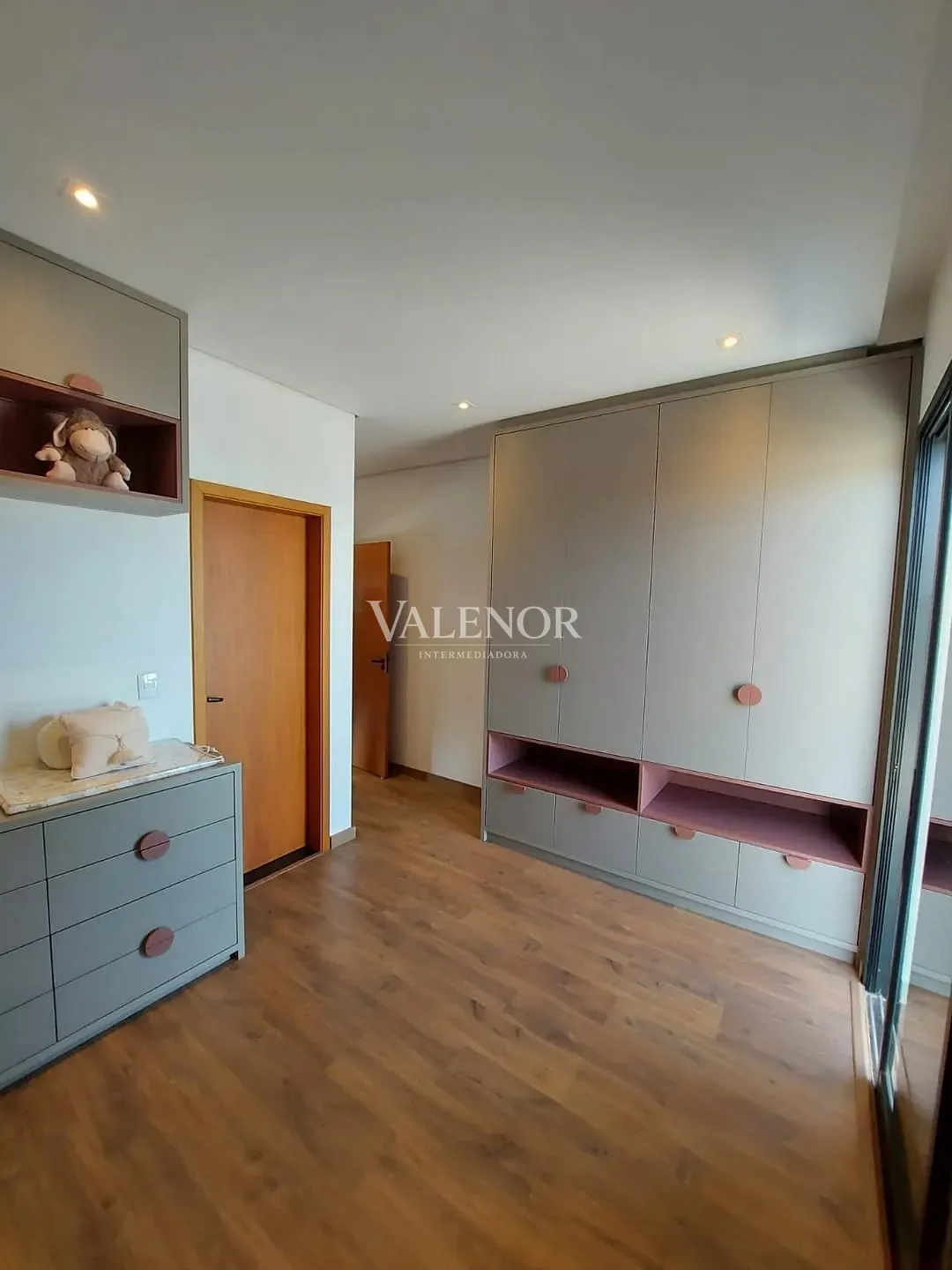 Casa, 3 quartos, 300 m² - Foto 8