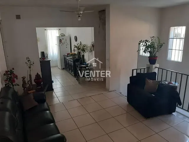 Casa com 300m² 4 quartos e 3 banheiros, à venda, no bairro Campos Elíseos em Taubaté