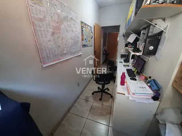 Casa com 300m² 4 quartos e 3 banheiros, à venda, no bairro Campos Elíseos em Taubaté