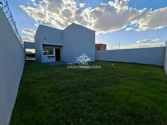 Casa com 330m² 2 quartos e 1 banheiro, à venda, no bairro PARQUE AMAZONAS em Sinop