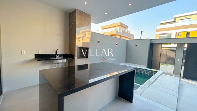 Casa com 180m² 5 quartos e 7 banheiros, à venda, no bairro Recreio dos Bandeirantes em Rio de Janeiro
