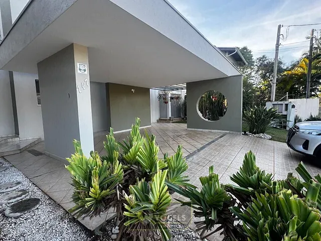 Casa 4 quartos e 5 banheiros, à venda, no bairro Palm Park em Holambra