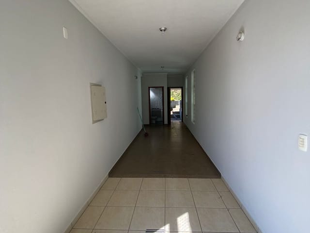 Casa 2 quartos e 2 banheiros, para alugar, no bairro Agenor em Extrema