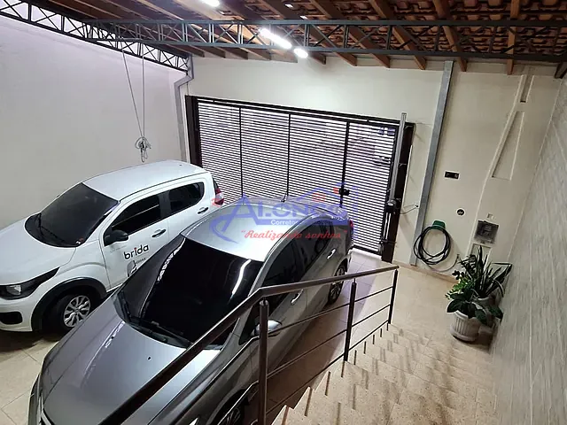 Casa com 175m² 3 quartos e 2 banheiros, à venda, no bairro Loteamento Villa Branca em Jacareí
