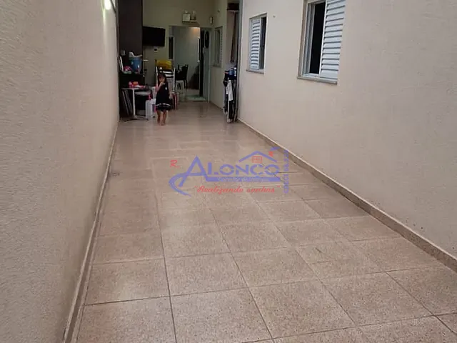 Casa com 175m² 3 quartos e 2 banheiros, à venda, no bairro Loteamento Villa Branca em Jacareí