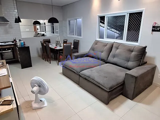 Casa com 175m² 3 quartos e 2 banheiros, à venda, no bairro Loteamento Villa Branca em Jacareí