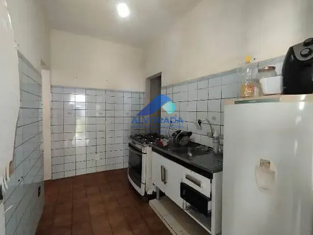 Casa com 300m² 2 quartos e 1 banheiro, à venda, no bairro Sumaré em Caraguatatuba