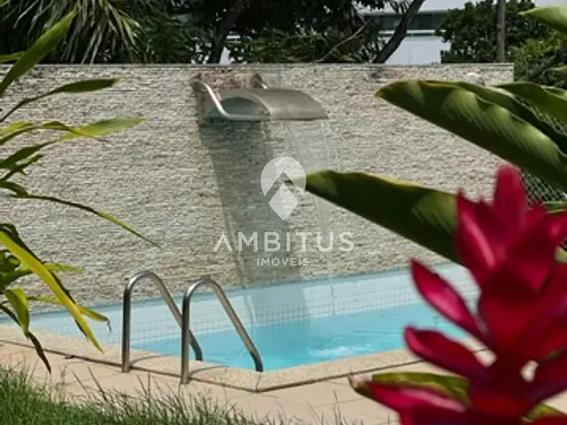 Casa com 544m² 4 quartos e 6 banheiros, à venda, no bairro Patamares em Salvador