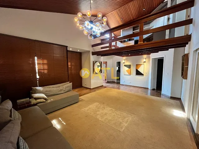 Casa com 525m² 3 quartos e 4 banheiros, à venda, no bairro Nova Ourinhos em Ourinhos