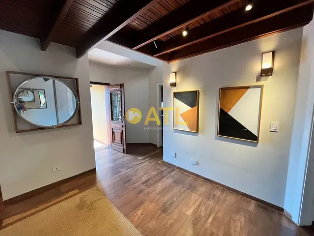 Casa com 525m² 3 quartos e 4 banheiros, à venda, no bairro Nova Ourinhos em Ourinhos