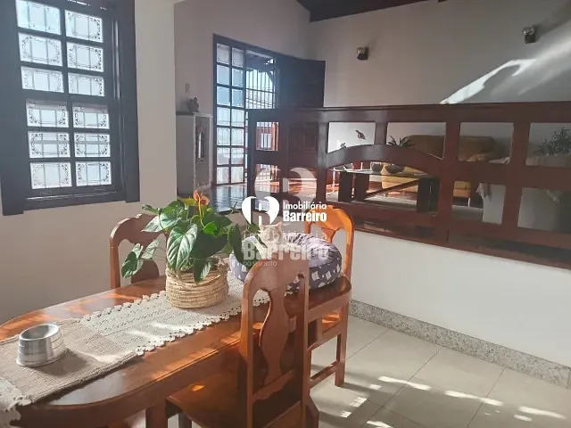 Casa com 325m² 4 quartos e 4 banheiros, à venda, no bairro Diamante (Barreiro) em Belo Horizonte