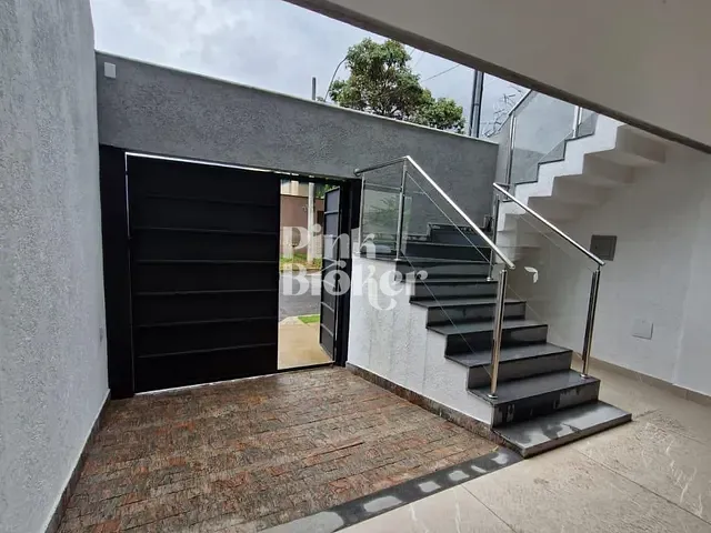 Casa com 170m² 3 quartos e 2 banheiros, à venda, no bairro Cabral em Contagem