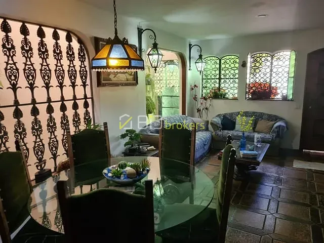 Casa com 187m² 3 quartos e 3 banheiros, à venda, no bairro Parque Continental em São Paulo